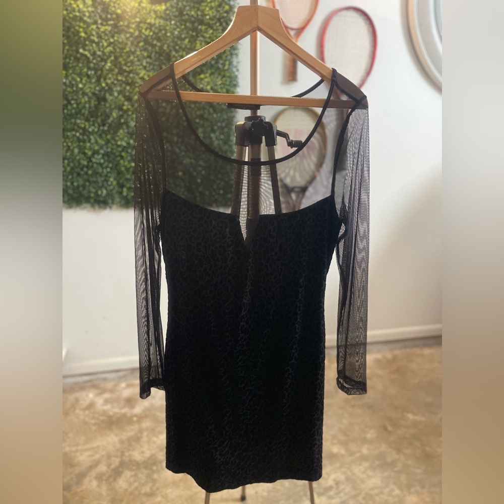 Fashion to Figure Black Sheath Long Sleeve Dress